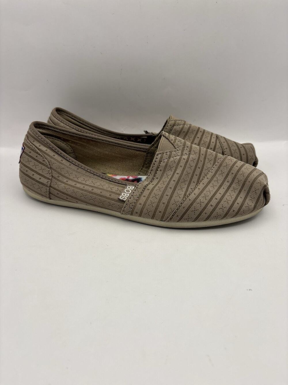 Bobs By Skechers Slip On Beige Shoes Women Size 8